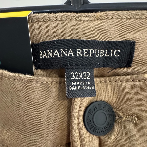 New with tags- Men’s  32x32 Banana Republic Tan Trouser/jeans  5 pocket pants - Picture 2 of 4